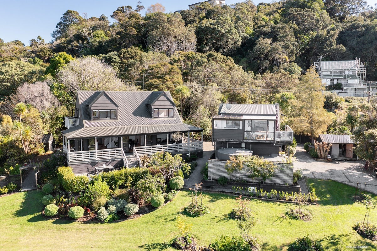 17 Young Street, Mahurangi East, Warkworth - Carousel 1