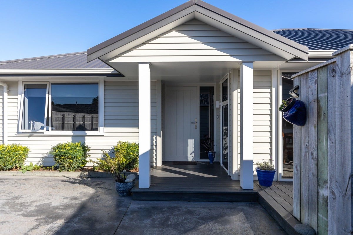 374B Carrington Street, Upper Vogeltown, New Plymouth - Carousel 2