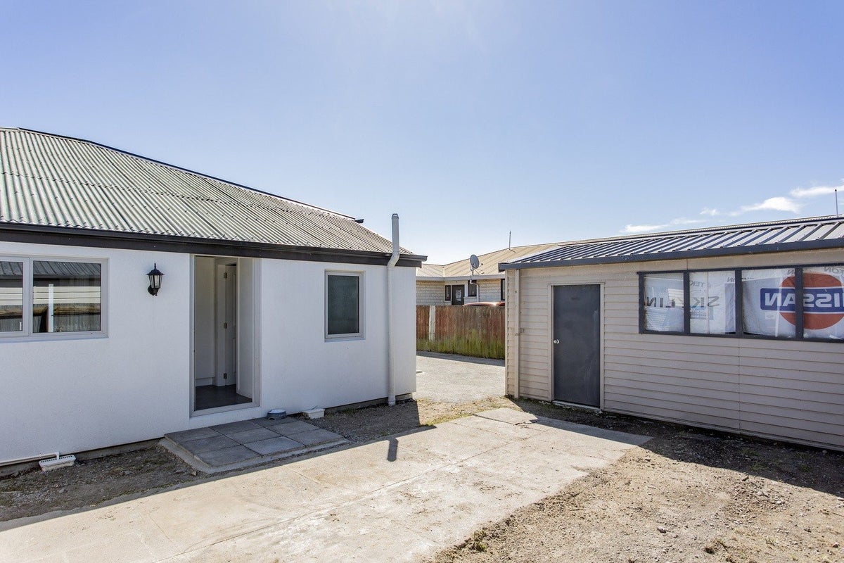 1/32 Wilson Street, Islington, Christchurch - Carousel 13