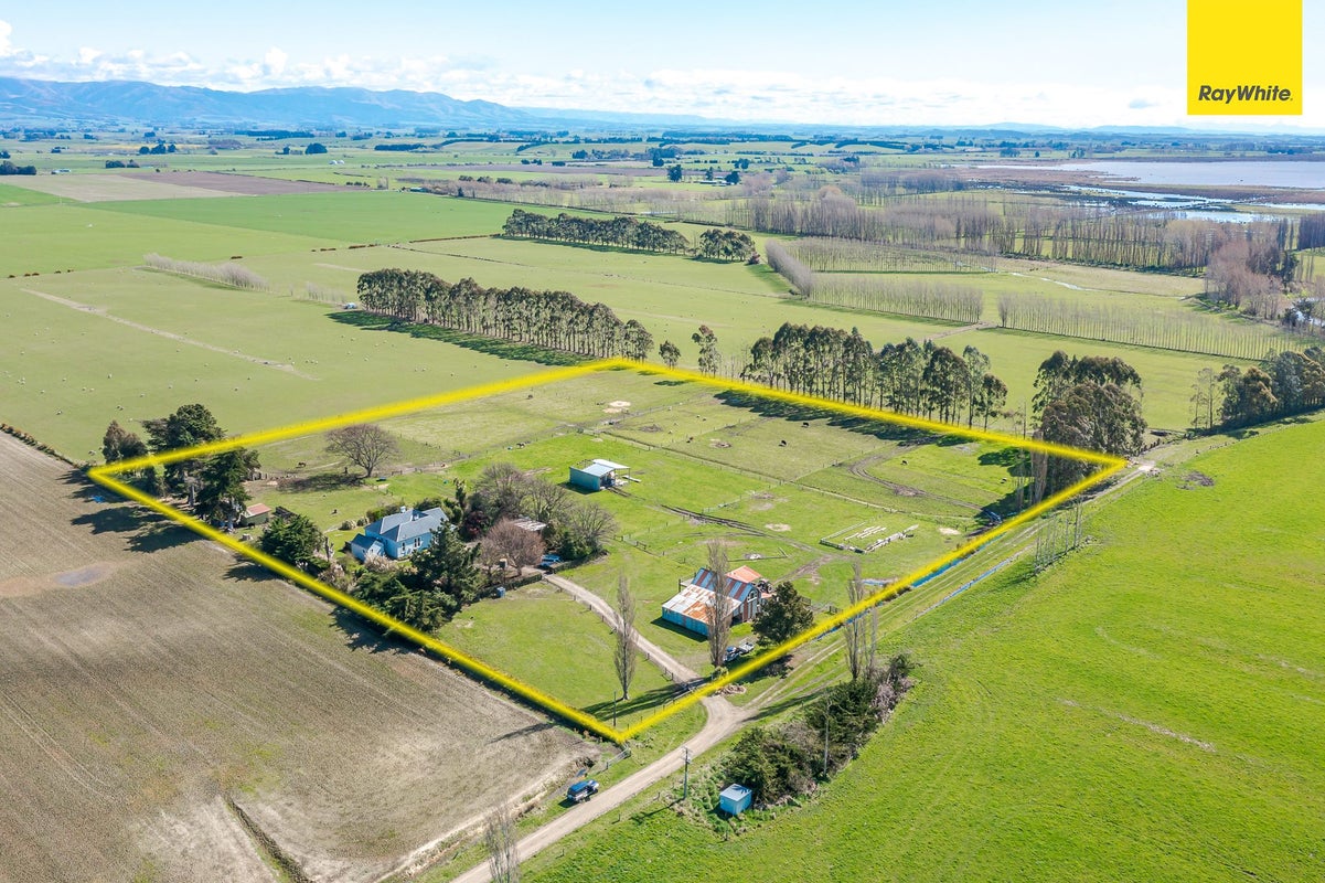 73 Dohrmans Road, Waimate, Waimate - Carousel 2