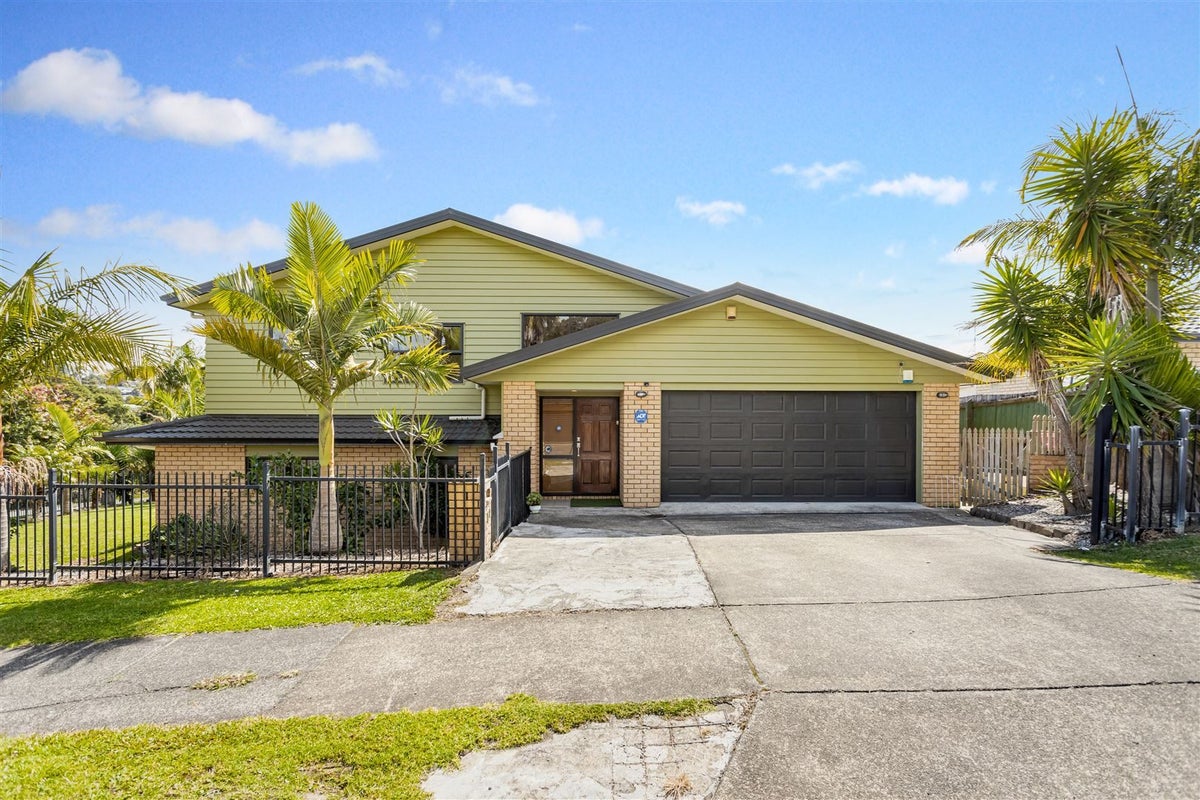 59A Hewlett Road, Massey, Auckland - Carousel 1