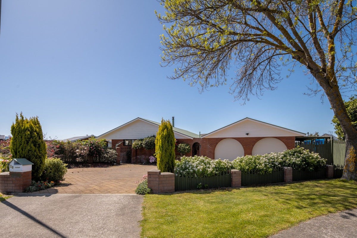 28 Westhaven Place, Redwoodtown, Blenheim - Carousel 1
