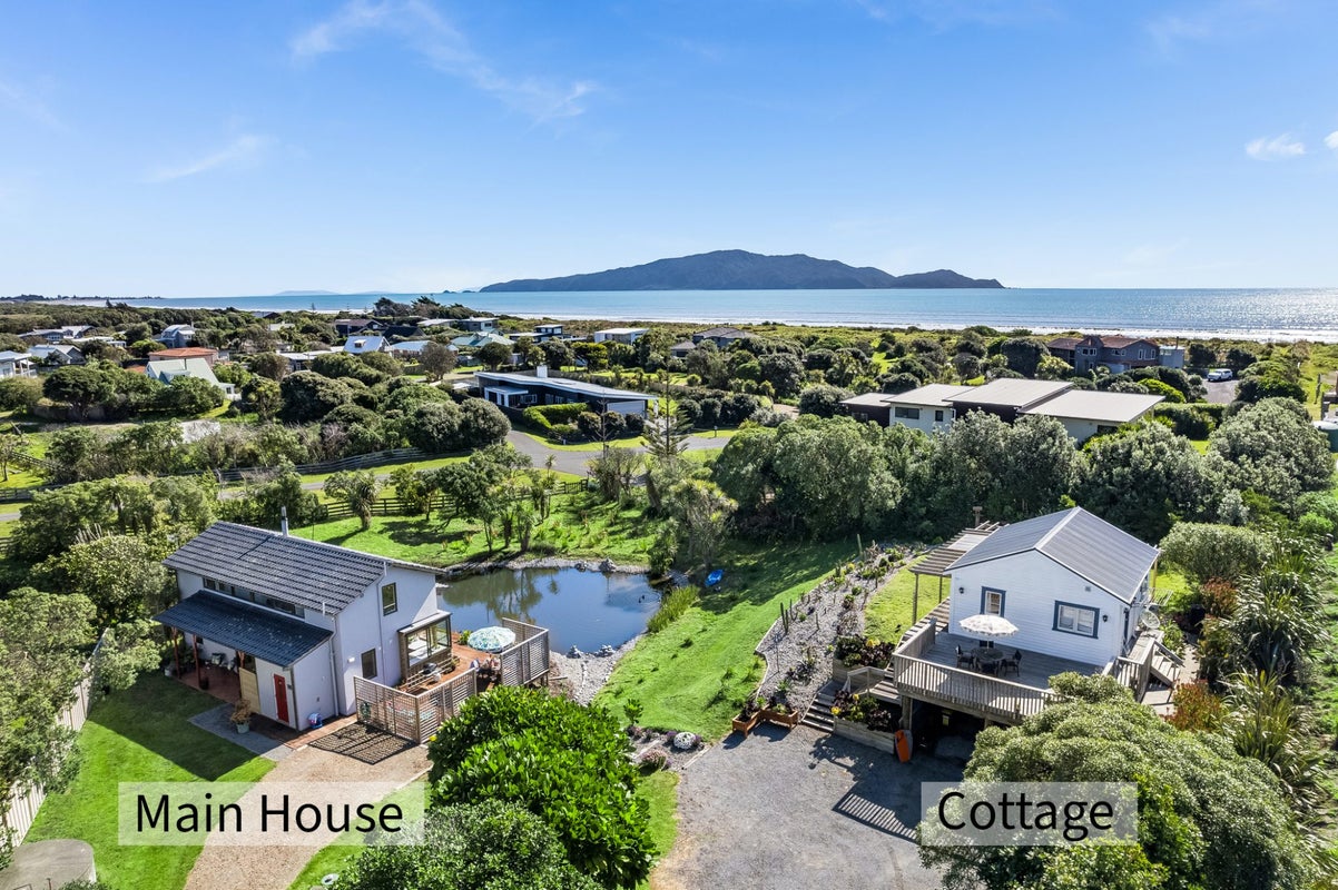 106 Paetawa Road, Peka Peka - Carousel 1