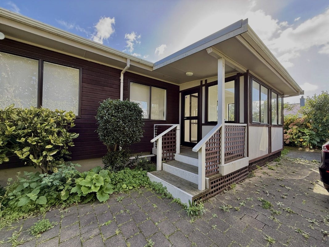 1/14 Mason Street, Moera, Lower Hutt - Carousel 1