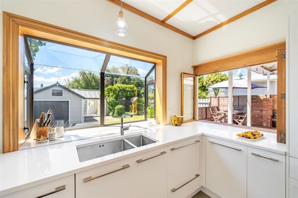 7 Thornycroft Avenue, Epuni, Lower Hutt - Carousel 2