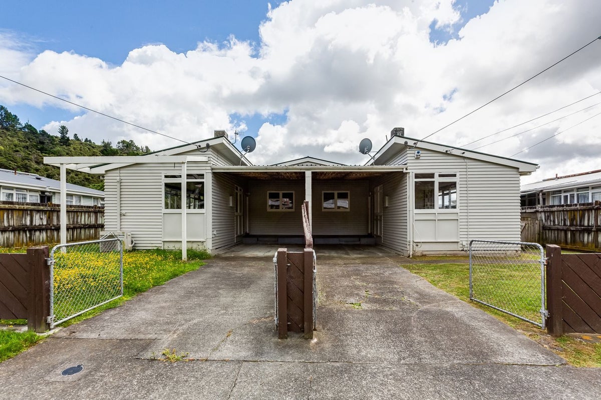 30 Delaney Drive, Stokes Valley, Lower Hutt - Carousel 1