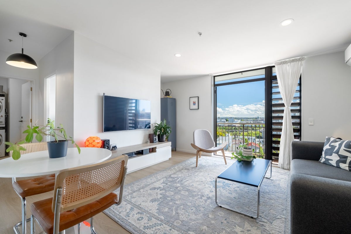 5B/4 Rendall Place, Eden Terrace, Auckland - Carousel 2