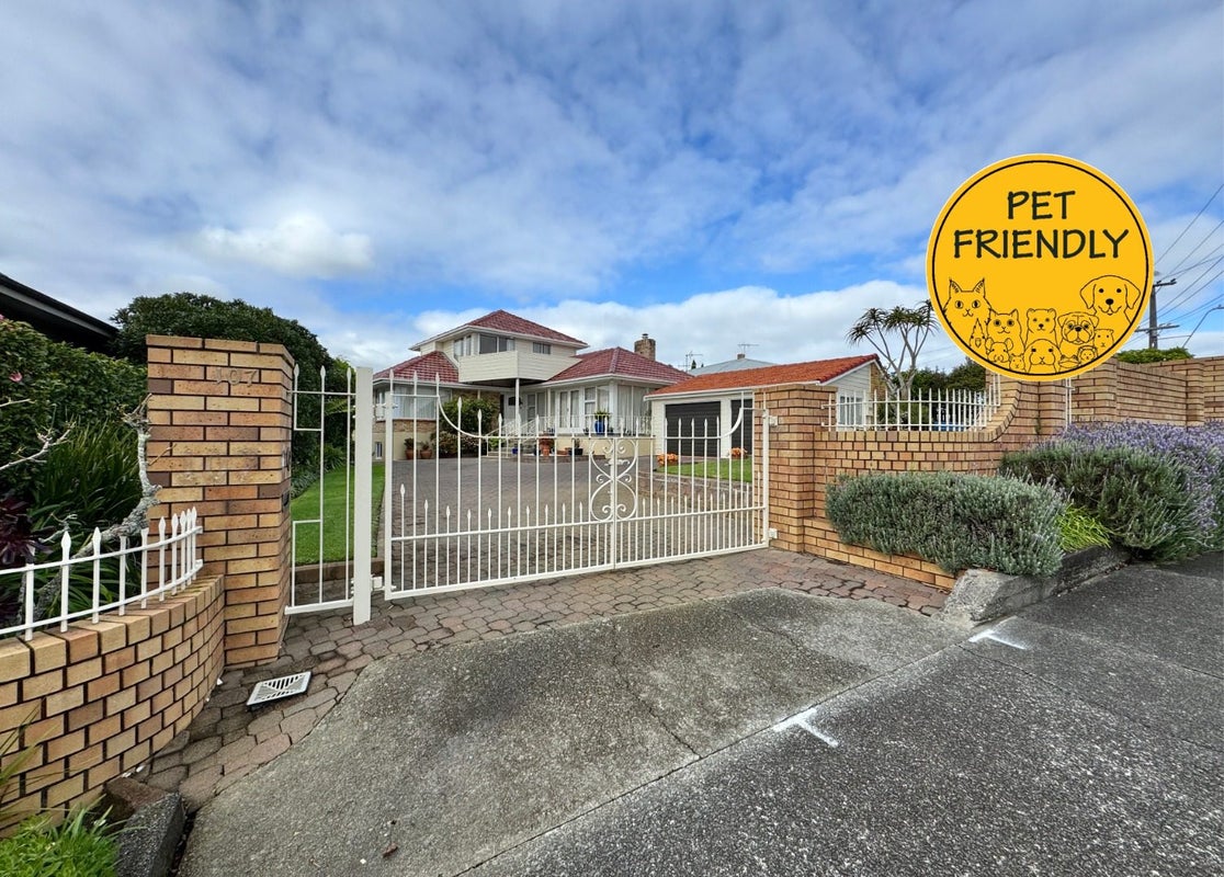 107 Bleakhouse Road, Mellons Bay, Auckland - Carousel 1