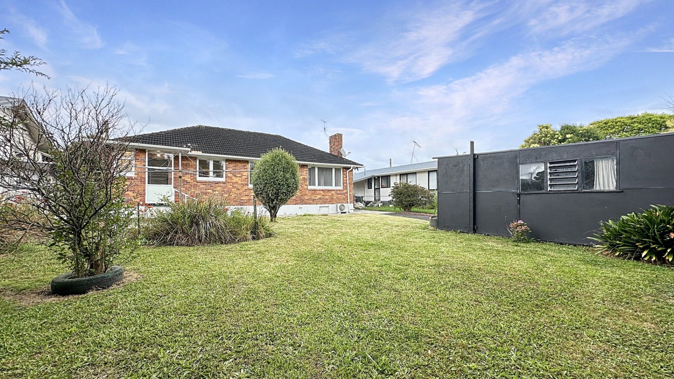 29 Levonia Street, Morningside, Auckland - Carousel 18