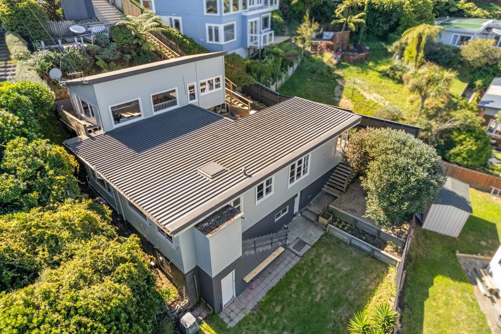 23 Te Whiti Grove, Korokoro, Lower Hutt - Carousel 2