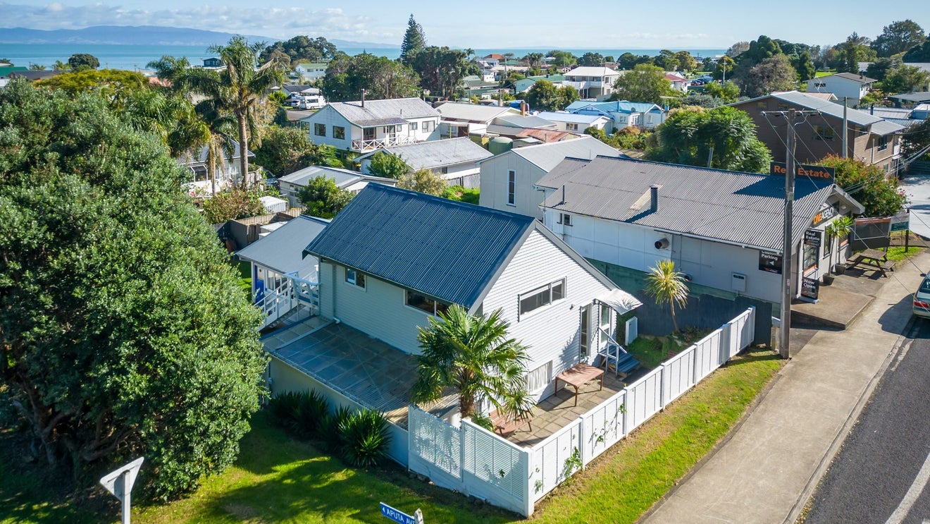 2 Aputa Avenue, Te Puru - Carousel 1