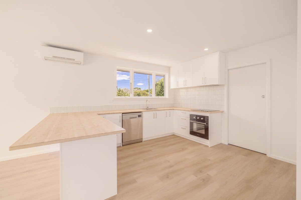 2 Anstorer Street, Bryndwr, Christchurch - Carousel 2