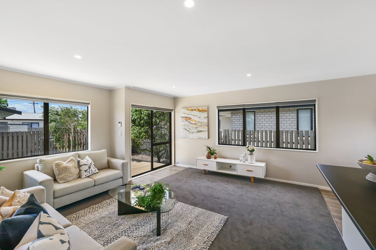 3/45 Station Road, Takanini, Auckland - Carousel 1