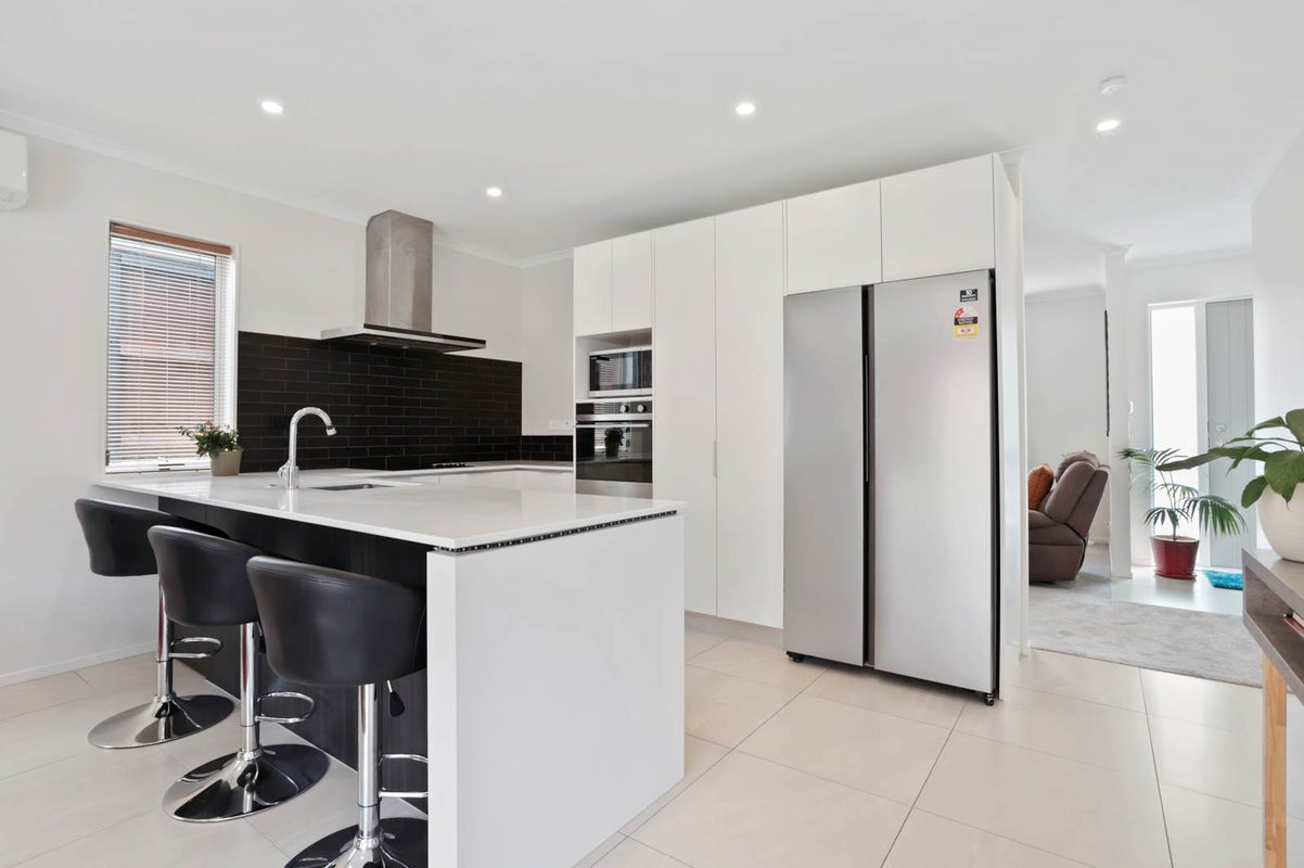 3 O'Meara Street, Swanson, Auckland - Carousel 2