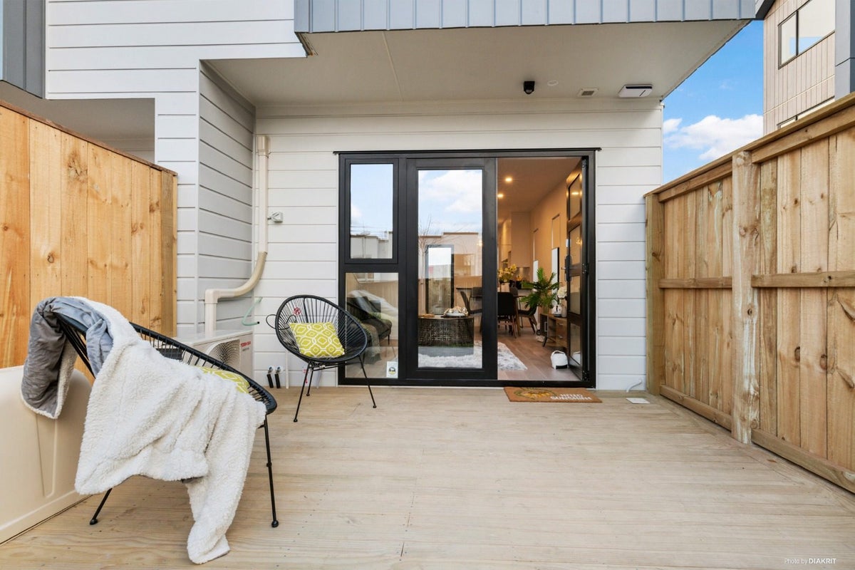 16/36 Westgate Drive, Westgate, Auckland - Carousel 2