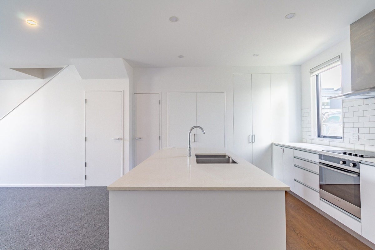 3/3 Mamari Street, Rongotai, Wellington - Carousel 2