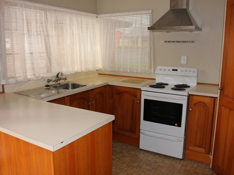21 Brooklyn Road, Claudelands, Hamilton - Carousel 2