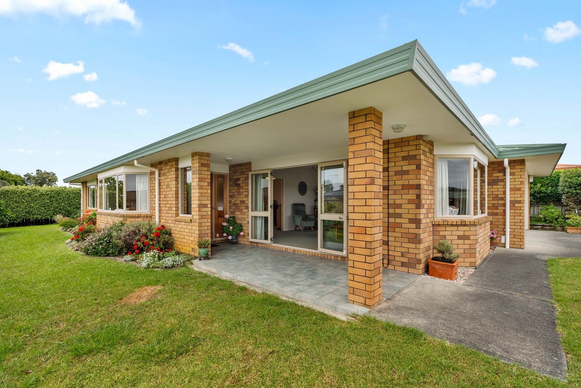 18 Elm Place, Tikipunga, Whangarei - Carousel 1