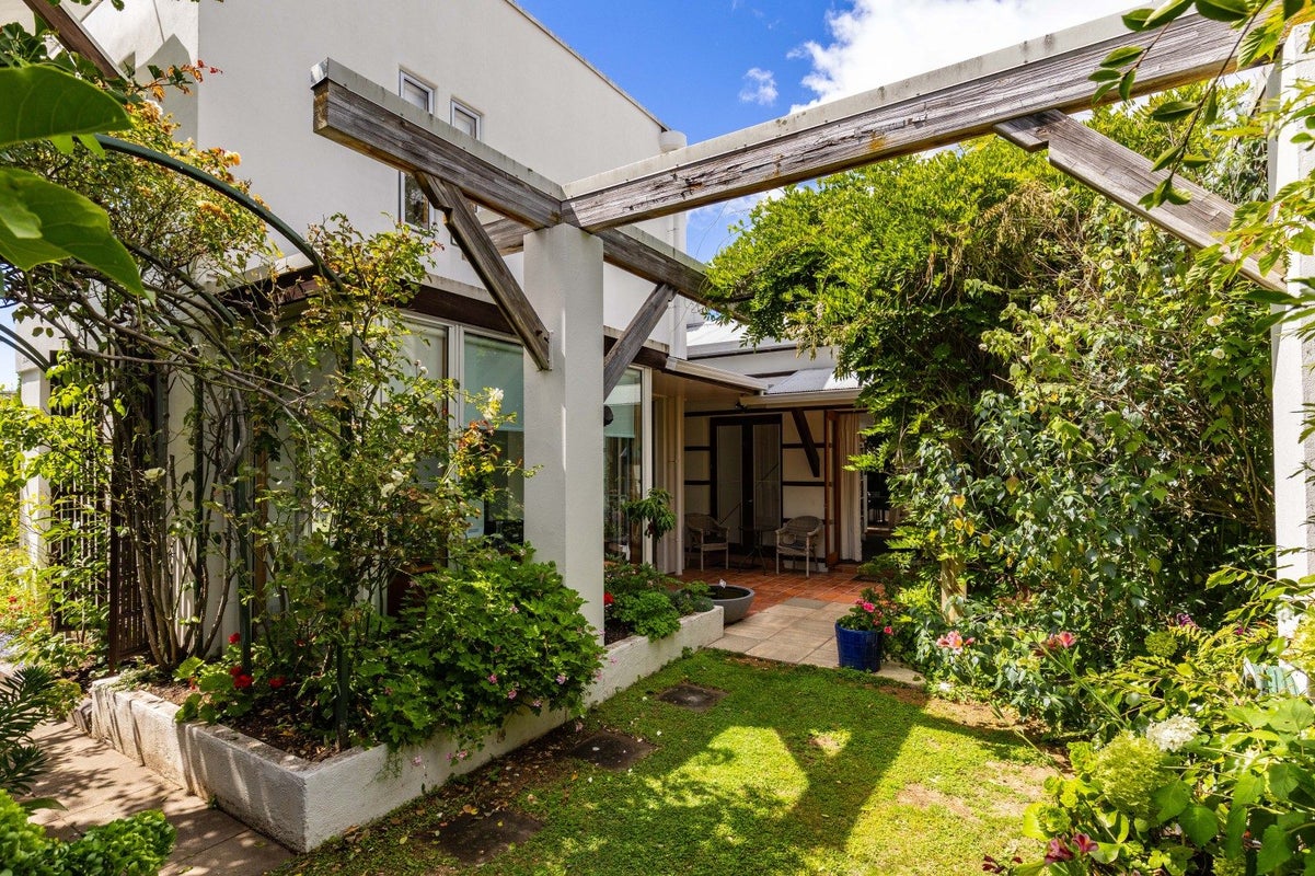 5 Clouston Gardens, Springlands, Blenheim - Carousel 1