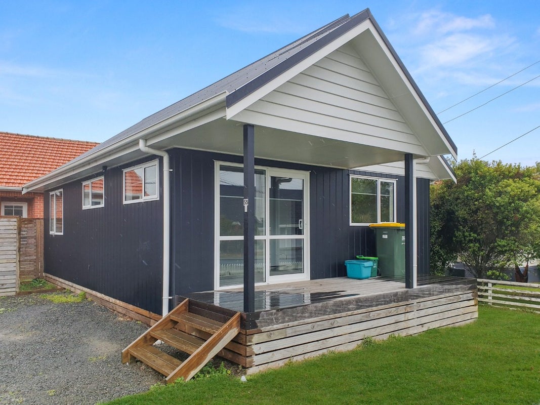 55 Carey Street, Maeroa, Hamilton - Carousel 1