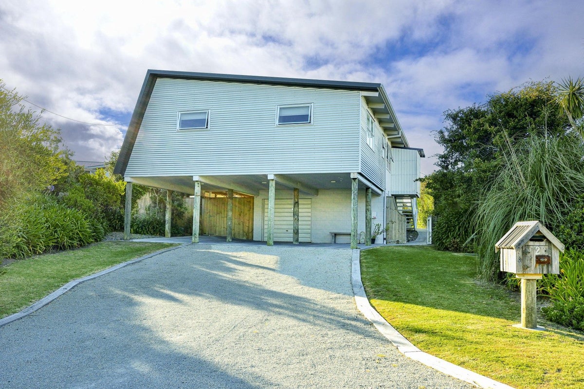2 Koura Crescent, Nuhaka - Carousel 24