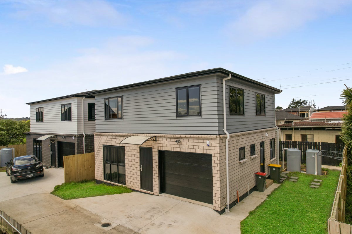 8A Berwyn Avenue, Takanini, Auckland - Carousel 1