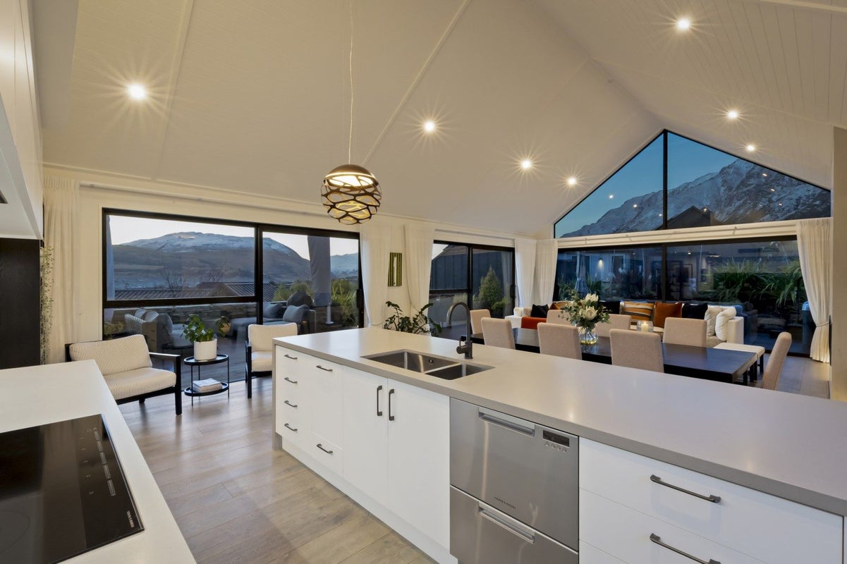 10A Kinross Lane, Jacks Point, Queenstown - Carousel 2