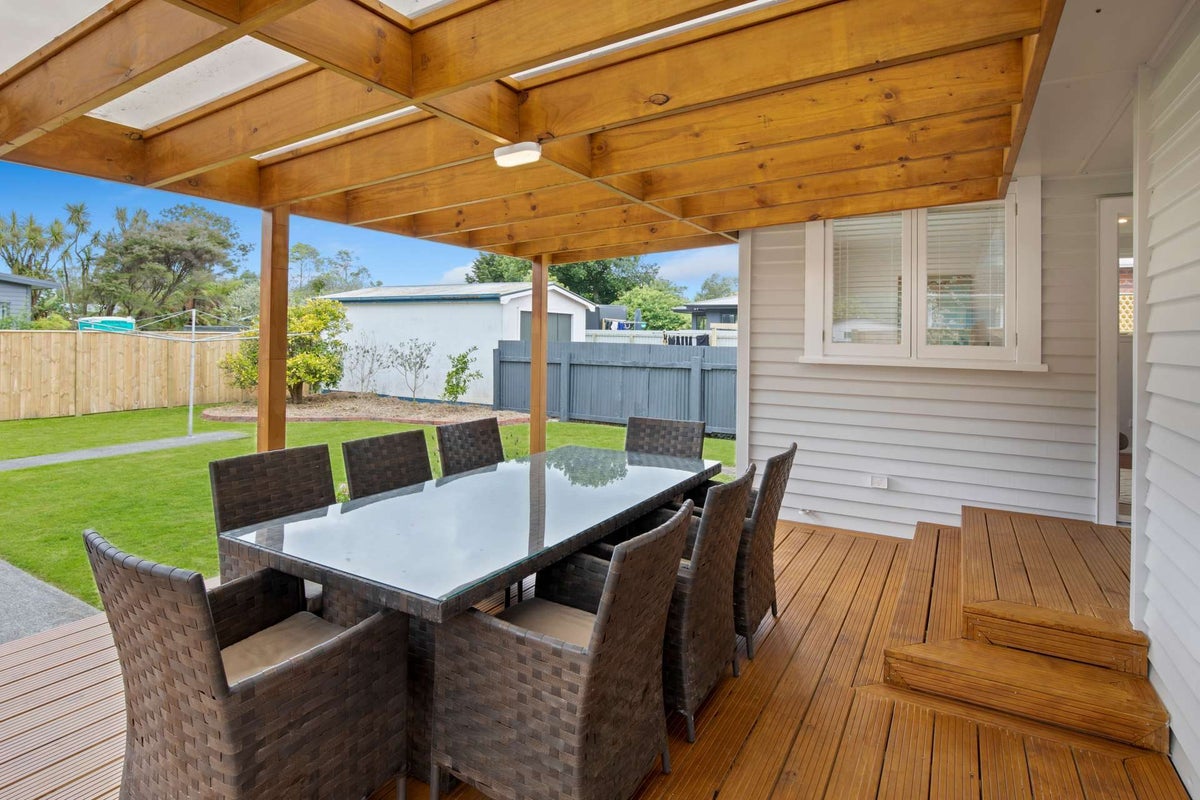 32A Kells Avenue, Aramoho, Whanganui - Carousel 2