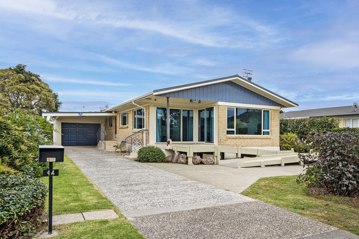 14 Kowhai Park Road, Maunu, Whangarei - Carousel 1