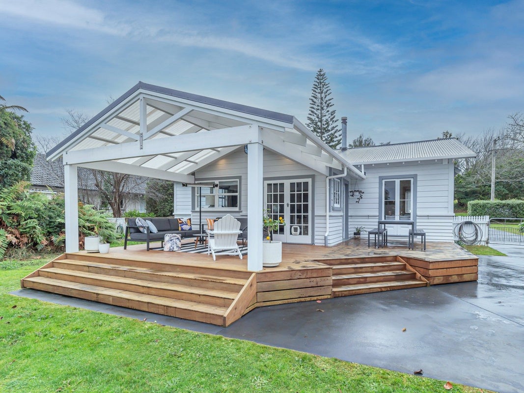 43 Kawiu Road, Levin, Levin - Carousel 1