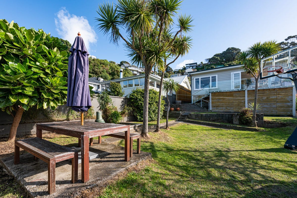 51 Ferry Street, Seatoun, Wellington - Carousel 2