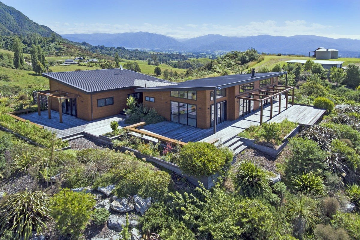 126 Bay Vista Drive, Pohara - Carousel 1