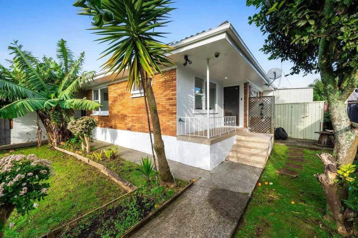 5/168 Puhinui Road, Papatoetoe, Auckland - Carousel 1