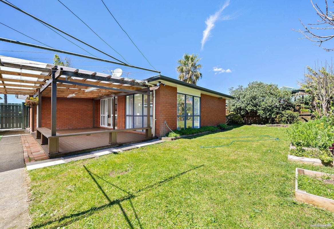 200 Te Irirangi Drive, Flat Bush, Auckland - Carousel 11