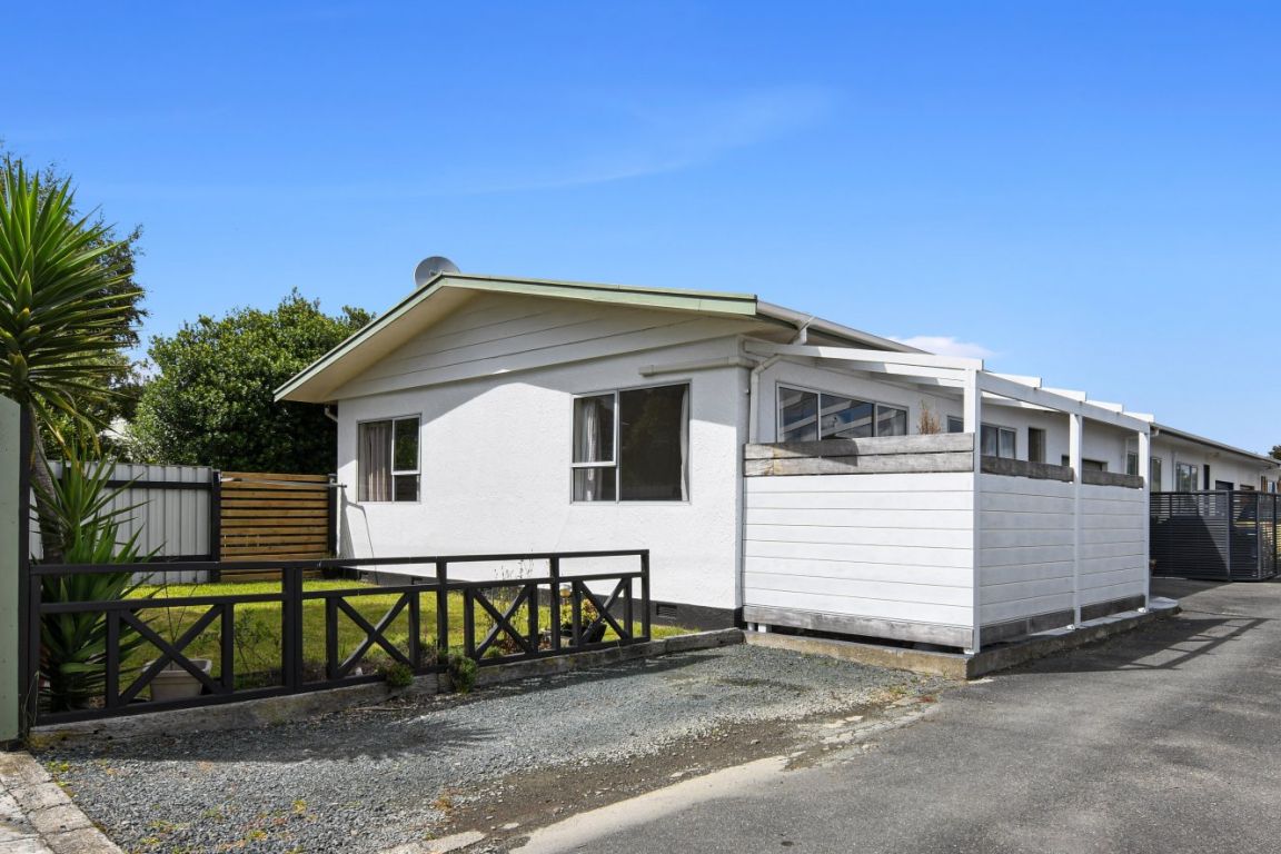 1/55 Green Street, Tahunanui, Nelson - Carousel 1
