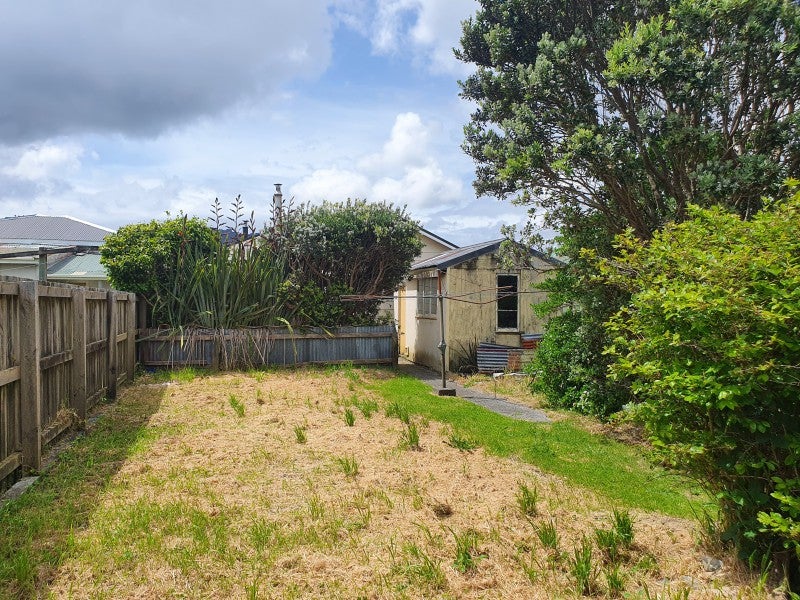 74 Blake Street, Blaketown, Greymouth - Carousel 13