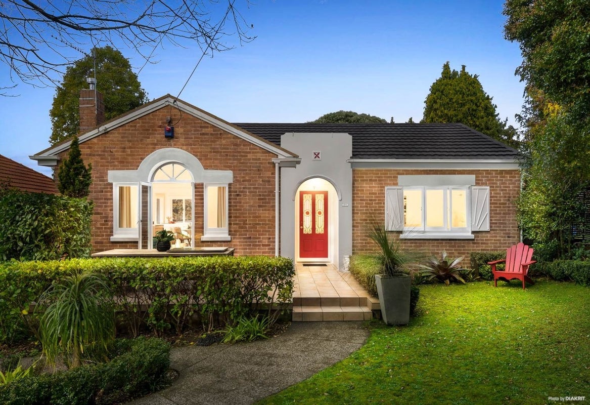 209 Campbell Road, Greenlane, Auckland - Carousel 1