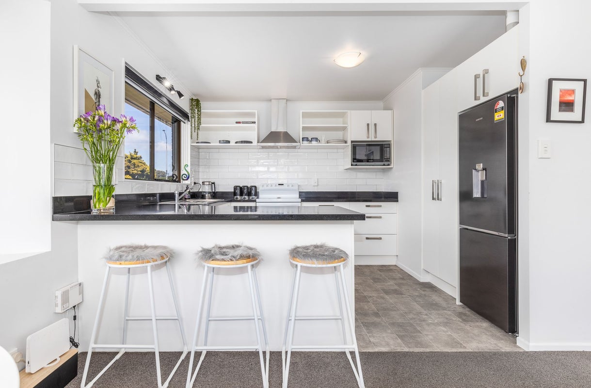 3B Tudor CT, Paraparaumu Beach, Paraparaumu - Carousel 2