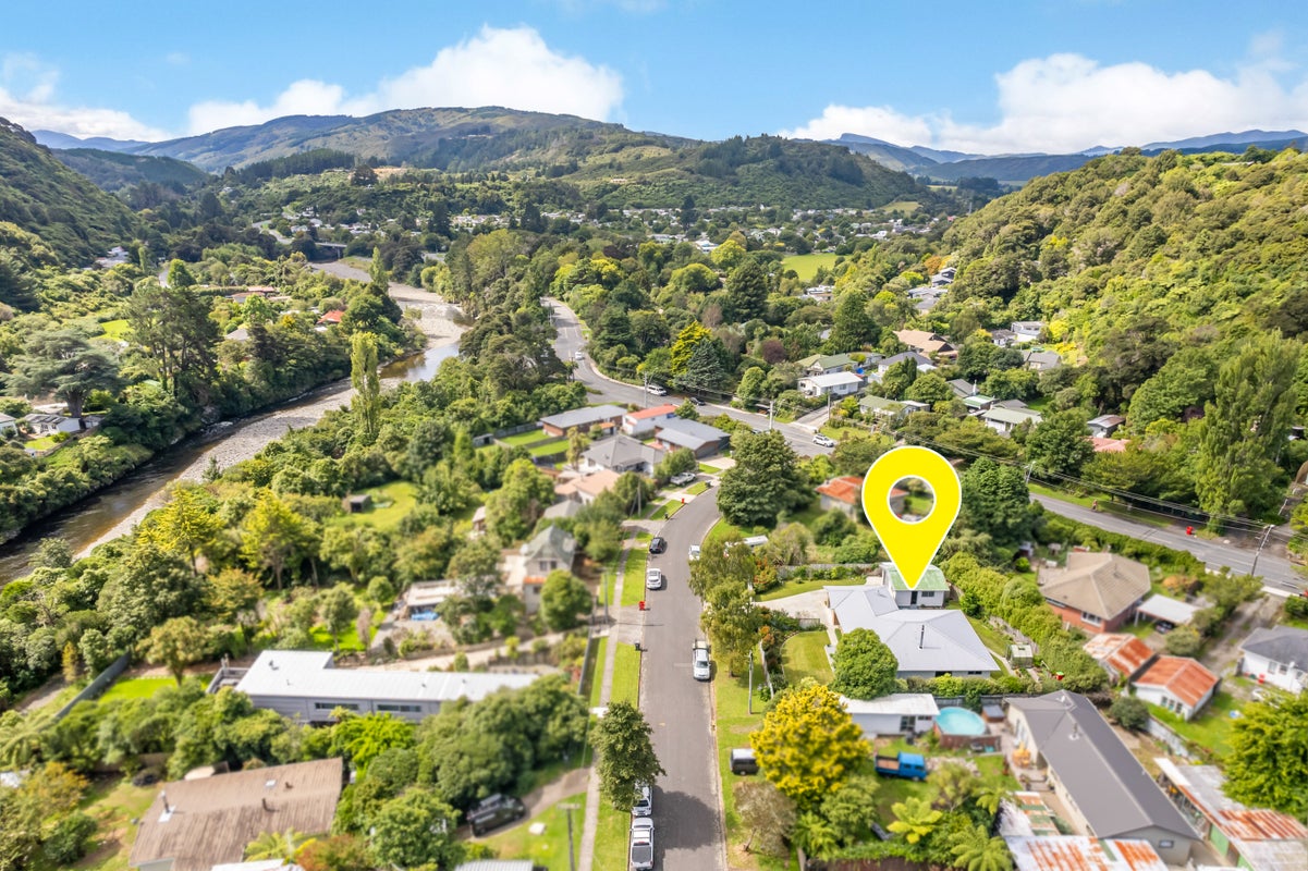 3 Black Beech Street, Birchville, Upper Hutt - Carousel 30