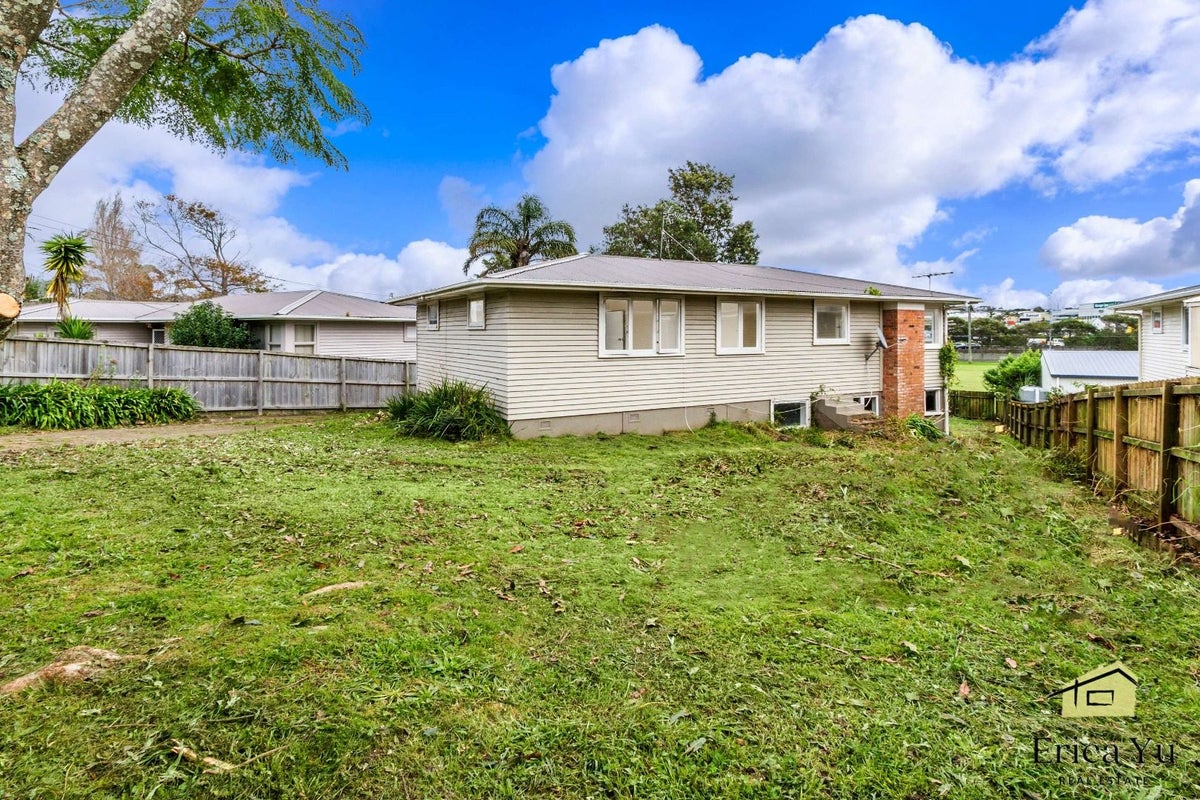 63 Bond Crescent, Forrest Hill, Auckland - Carousel 2