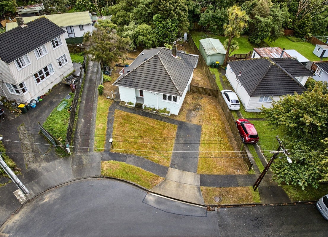 14 Boyd Grove, Naenae, Lower Hutt - Carousel 1
