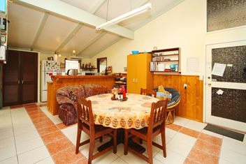 126 Stapleford Crescent, Browns Bay, Auckland - Carousel 2