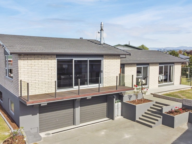 64 Mountain View Road, Glenwood, Timaru - Carousel 1