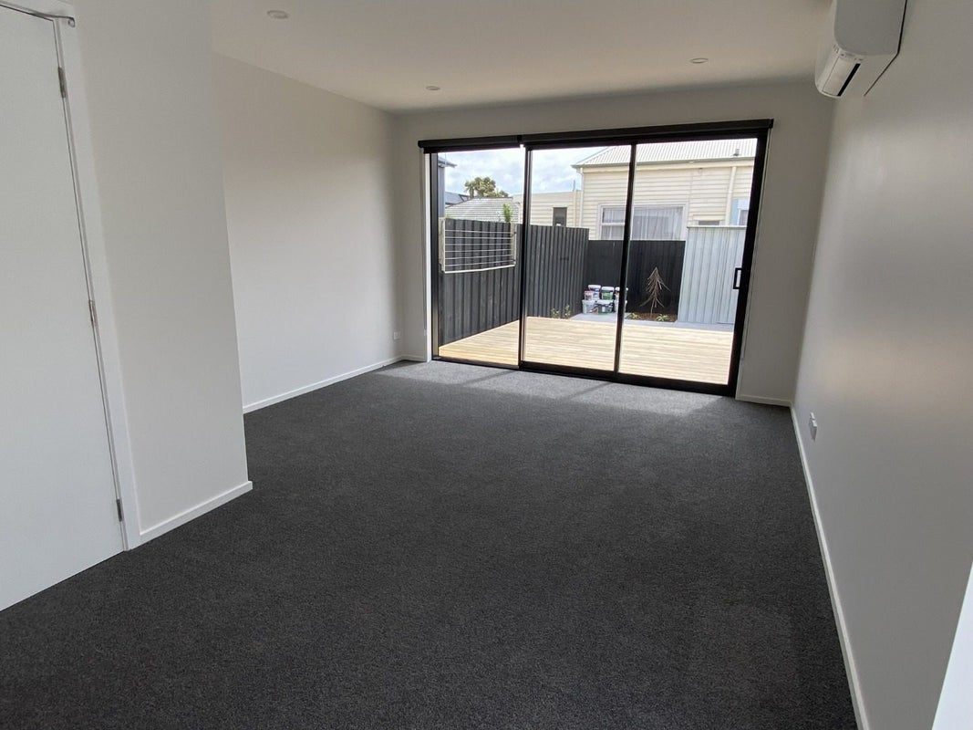 35 Charles Street, Waltham, Christchurch - Carousel 2