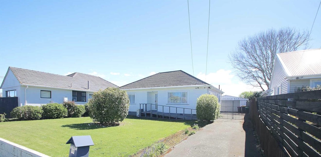 10 Harris Crescent, Papanui, Christchurch - Carousel 1
