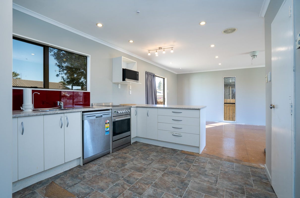 53 Goldsmith Street, Leamington, Cambridge - Carousel 2