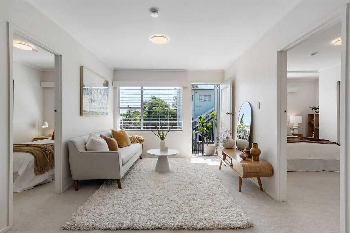 11/62 Grange Road, Mount Eden, Auckland - Carousel 1
