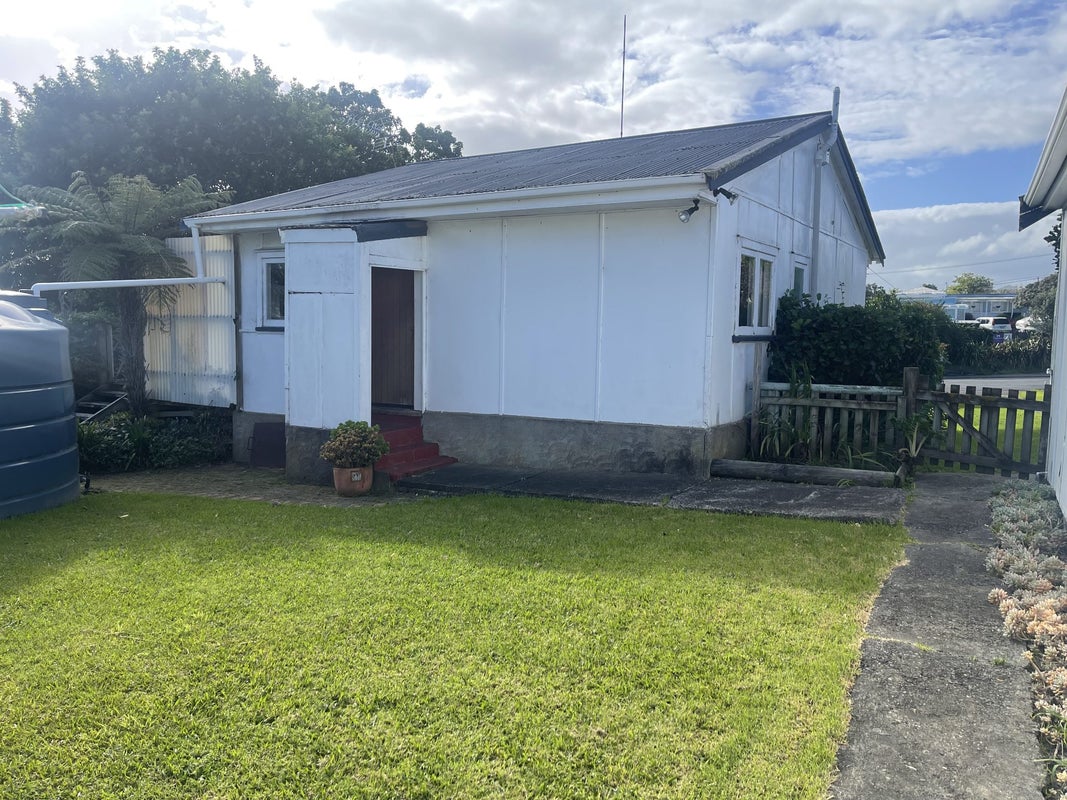 4 Bell Road, Beachlands, Auckland - Carousel 14