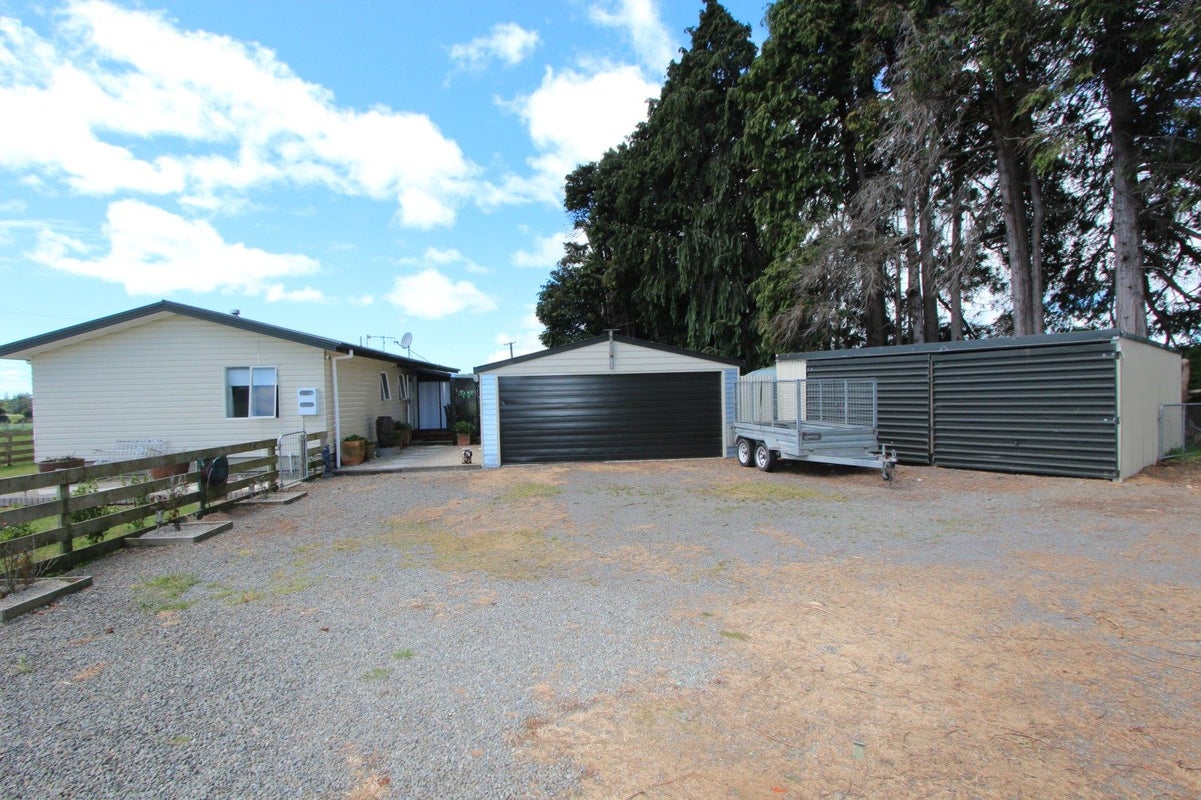 18 Jens Andersen Road, Norsewood - Carousel 16