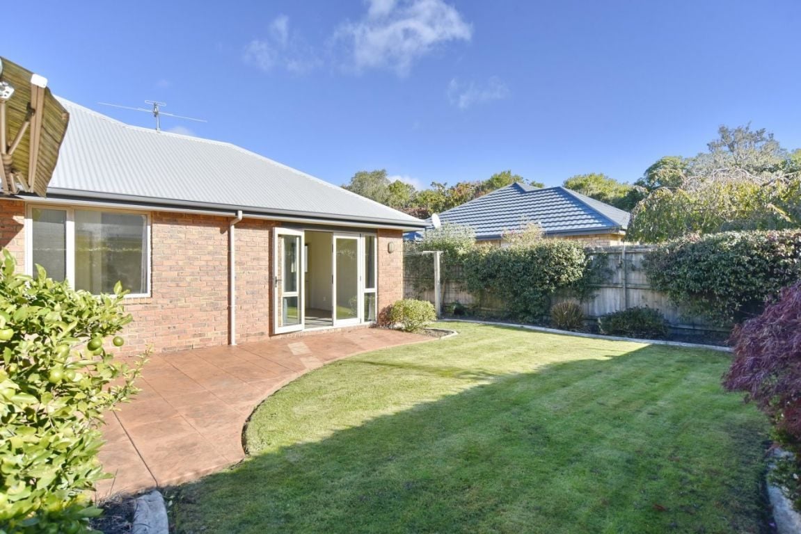 20 Baltimore Green, Shirley, Christchurch - Carousel 15